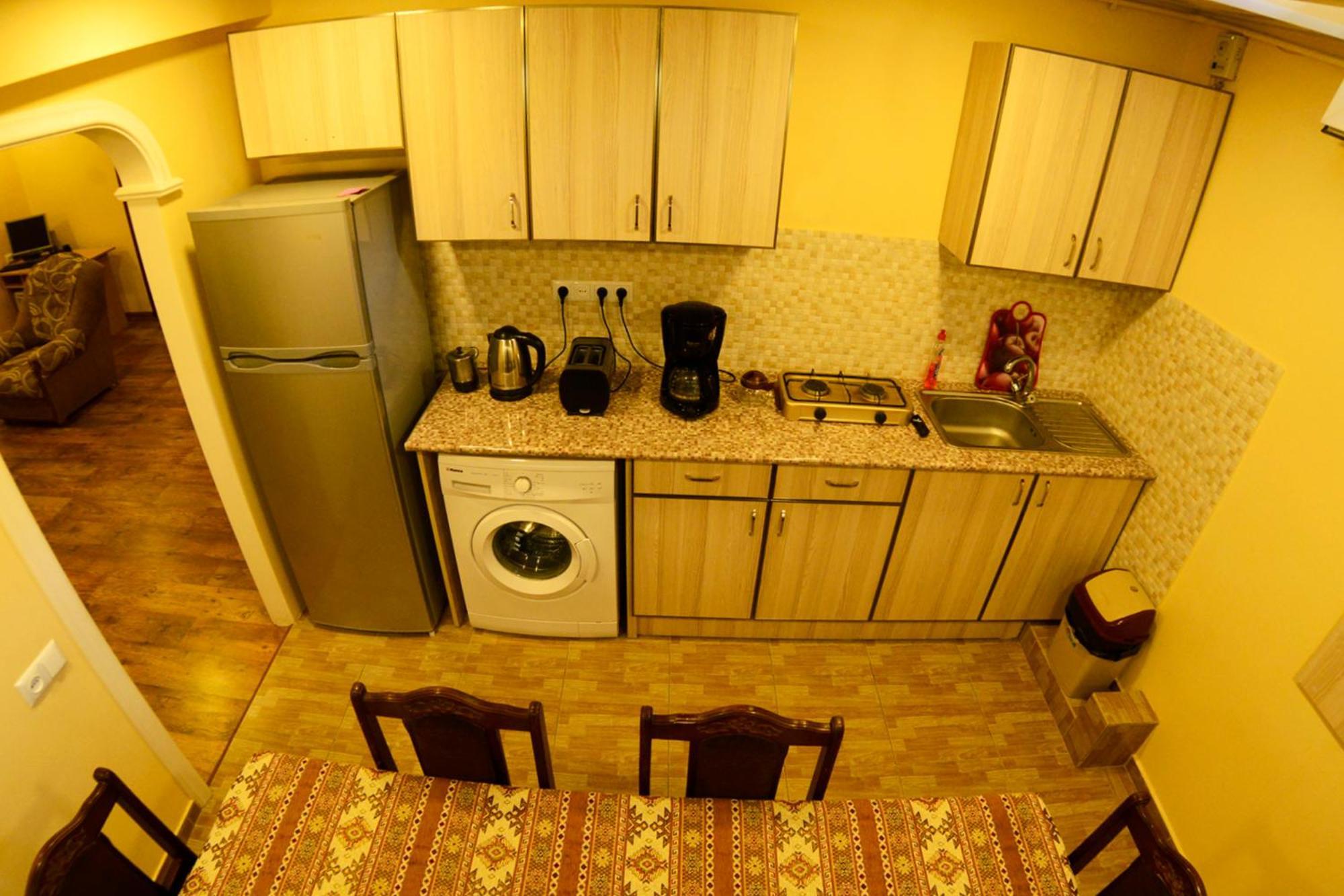Your Hostel Yerevan Exterior photo
